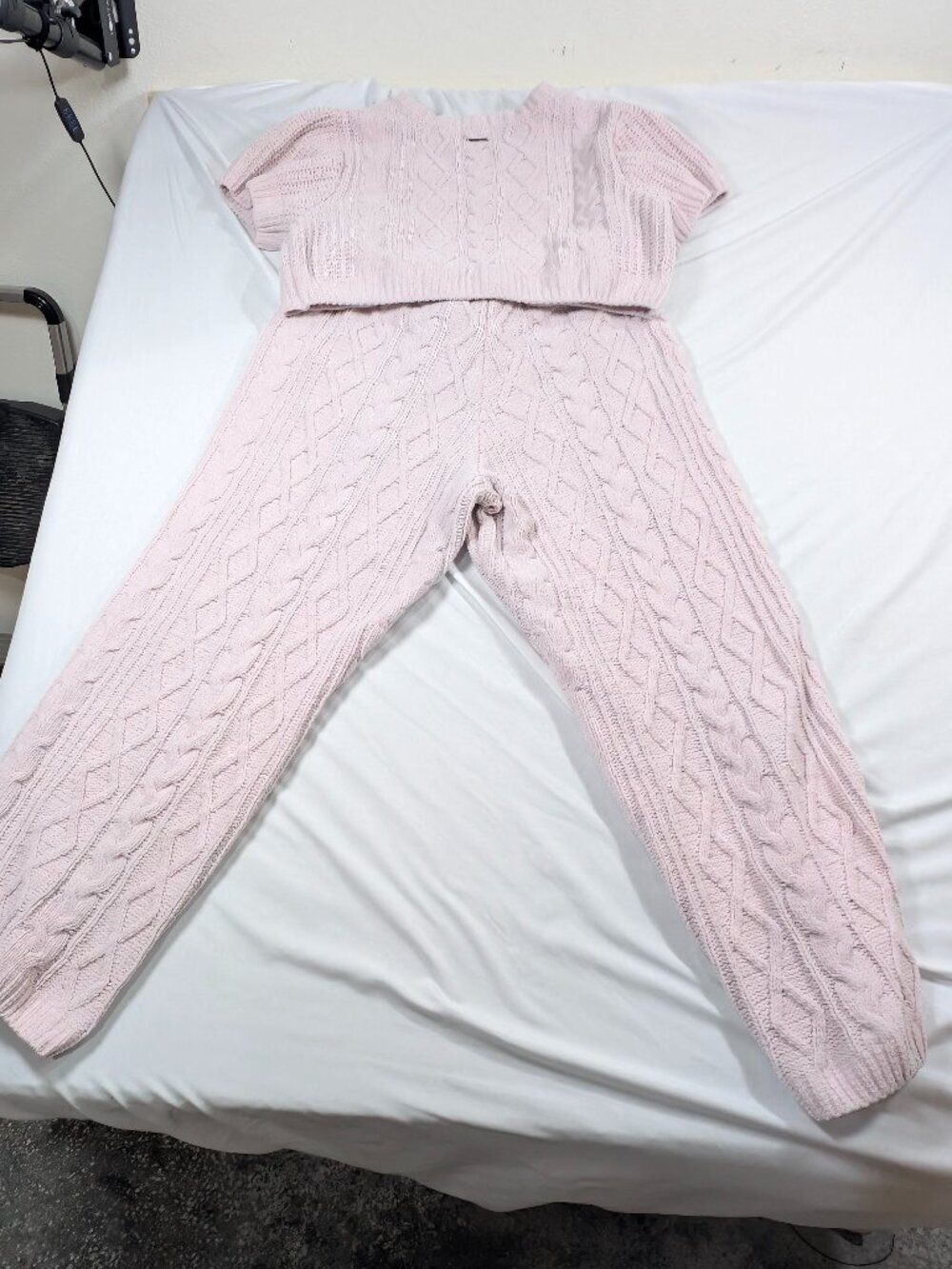La Vie en Rose Plush Cable Knit Lounge Set Pink Top XL Pants L
